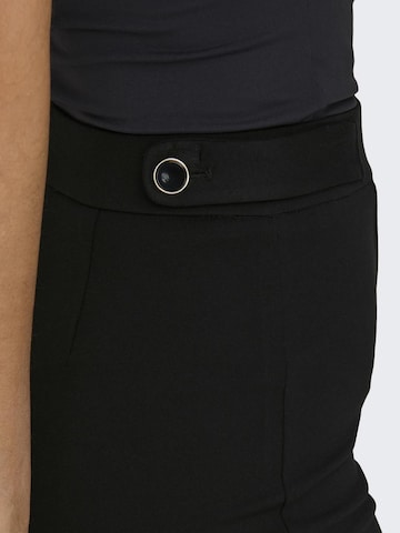 Bootcut Pantalon à plis ONLY en noir