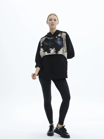 SCR. Sweatshirt 'SHOSIN' in Zwart