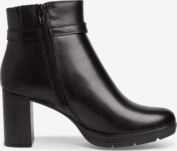 TAMARIS Ankle Boots in Black