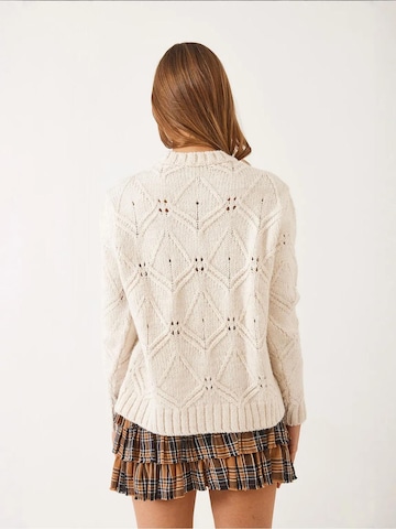 Bianco Lucci Sweater in Beige