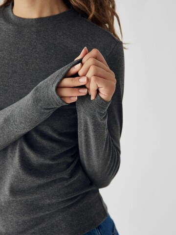 Maglietta ' Lidie ' di Noella in grigio