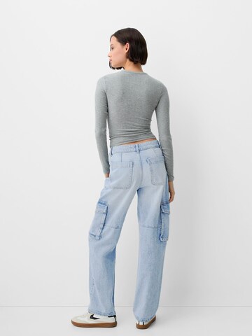Bershka Regular Cargo jeans in Blue