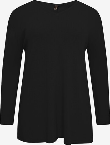 Yoek Sweater in Black: front