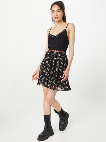 ABOUT YOU Skirt in Black