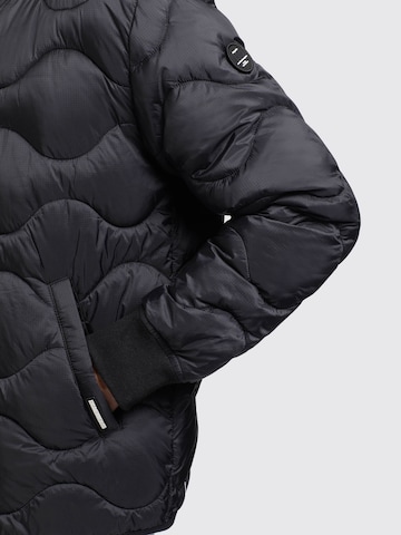 khujo Zimska jakna 'Picco' | črna barva