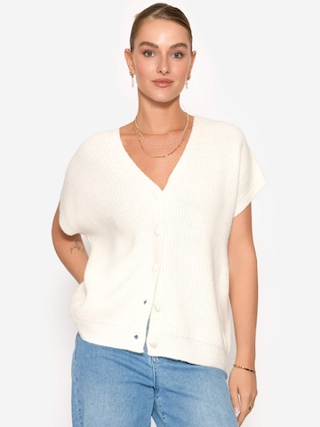 SASSYCLASSY Vest in White: front