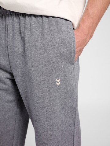 Hummel Regular Sportbroek in Grijs