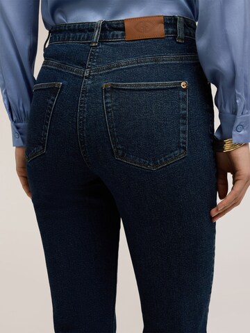 MOTIVI Loosefit Jeans‌ in Blau
