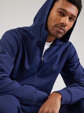 Costum de trening de la Champion Authentic Athletic Apparel pe albastru