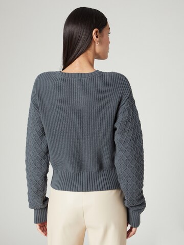 Guido Maria Kretschmer Women Sweater 'Geeske' in Grey