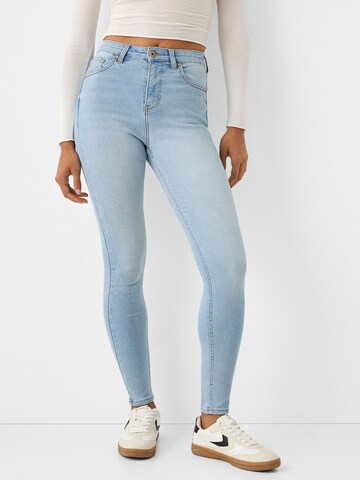 Skinny Jeans di Bershka in blu