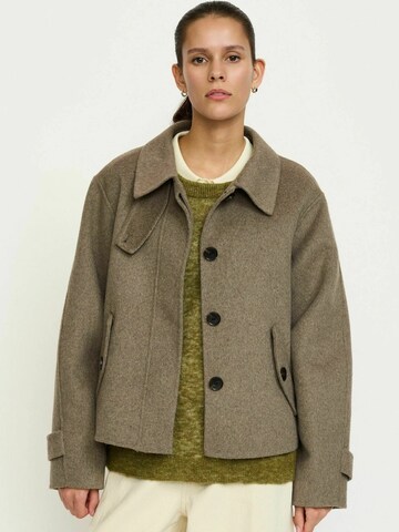Soft Rebels Between-season jacket ' SRAlire ' in Beige