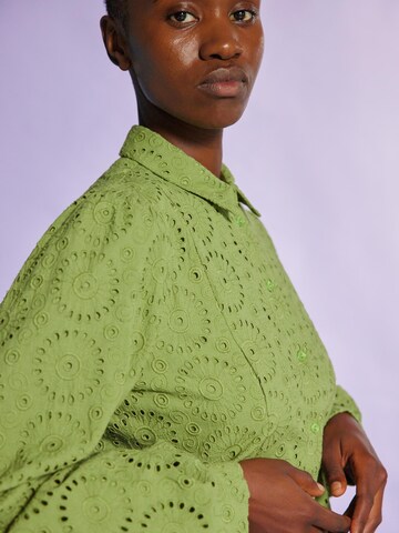SELECTED FEMME Μπλουζοφόρεμα σε πράσινο