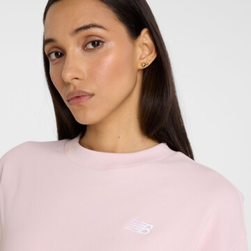 Sweat-shirt 'Essentials' new balance en rose