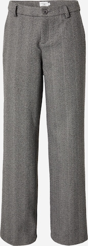 Regular Pantalon chino NA-KD en gris : devant