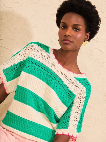 love & roses Pullover in Grün