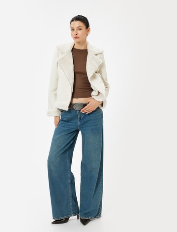 Koton Jacke in Beige