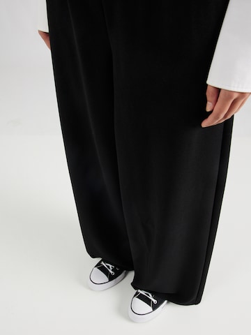 VERO MODA - Pierna ancha Pantalón plisado 'VMLAVA' en negro