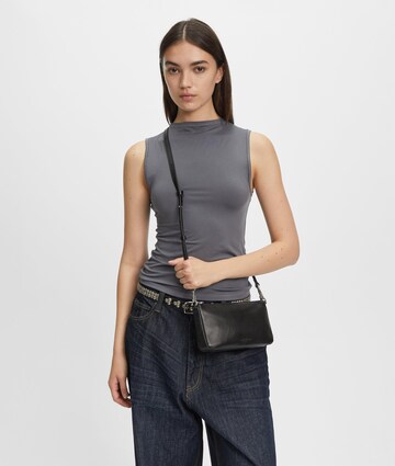 Liebeskind Berlin Crossbody in Schwarz: Vorderseite