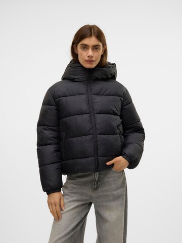 VERO MODA Between-Season Jacket 'VMDINA' in Black: front