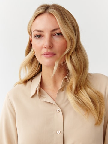 Camicia da donna ' MALIBU 5' di TATUUM in beige