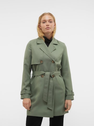 VERO MODA Tussenmantel 'CELESTE' in Groen: voorkant