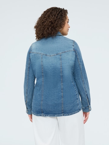 Fiorella Rubino - Camiseta en azul