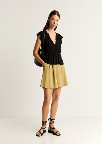 Scalpers Blouse in Black: front