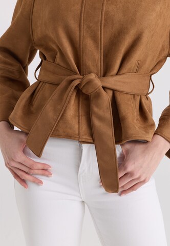 Felix Hardy Between-Season Jacket in Beige