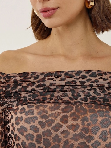 Hiccup Top in Brown