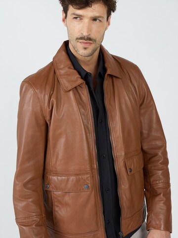 JCC Tussenjas in Bruin