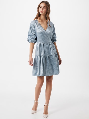 Robe SISTERS POINT en bleu : devant