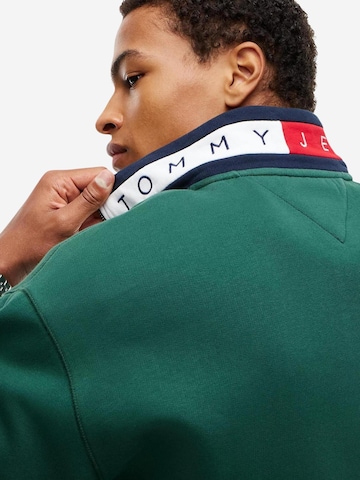 Pullover 'DM0DM23605' di Tommy Jeans in verde