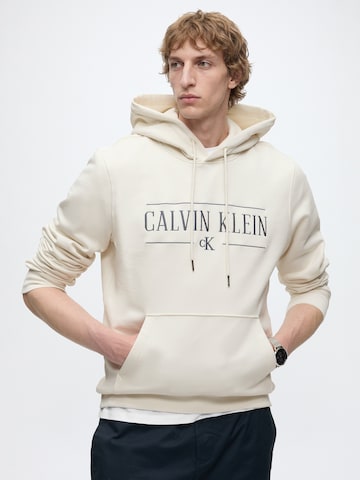 Felpa di Calvin Klein Jeans in bianco