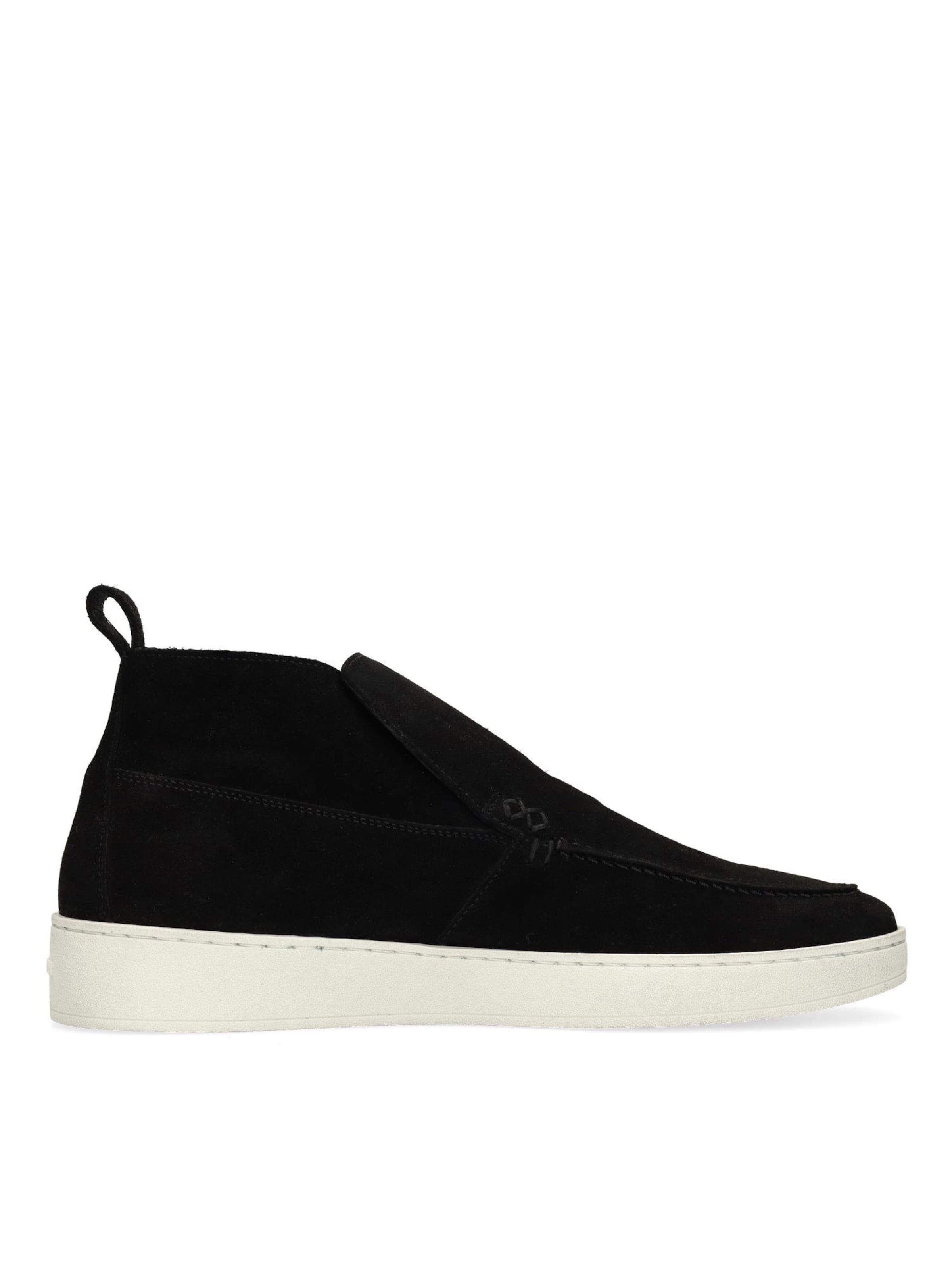 MANFIELD Slip-Ons in Black