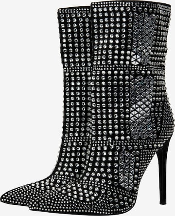 faina Ankle Boots in Schwarz