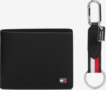 TOMMY HILFIGER Portemonnaie in Schwarz: Vorderseite