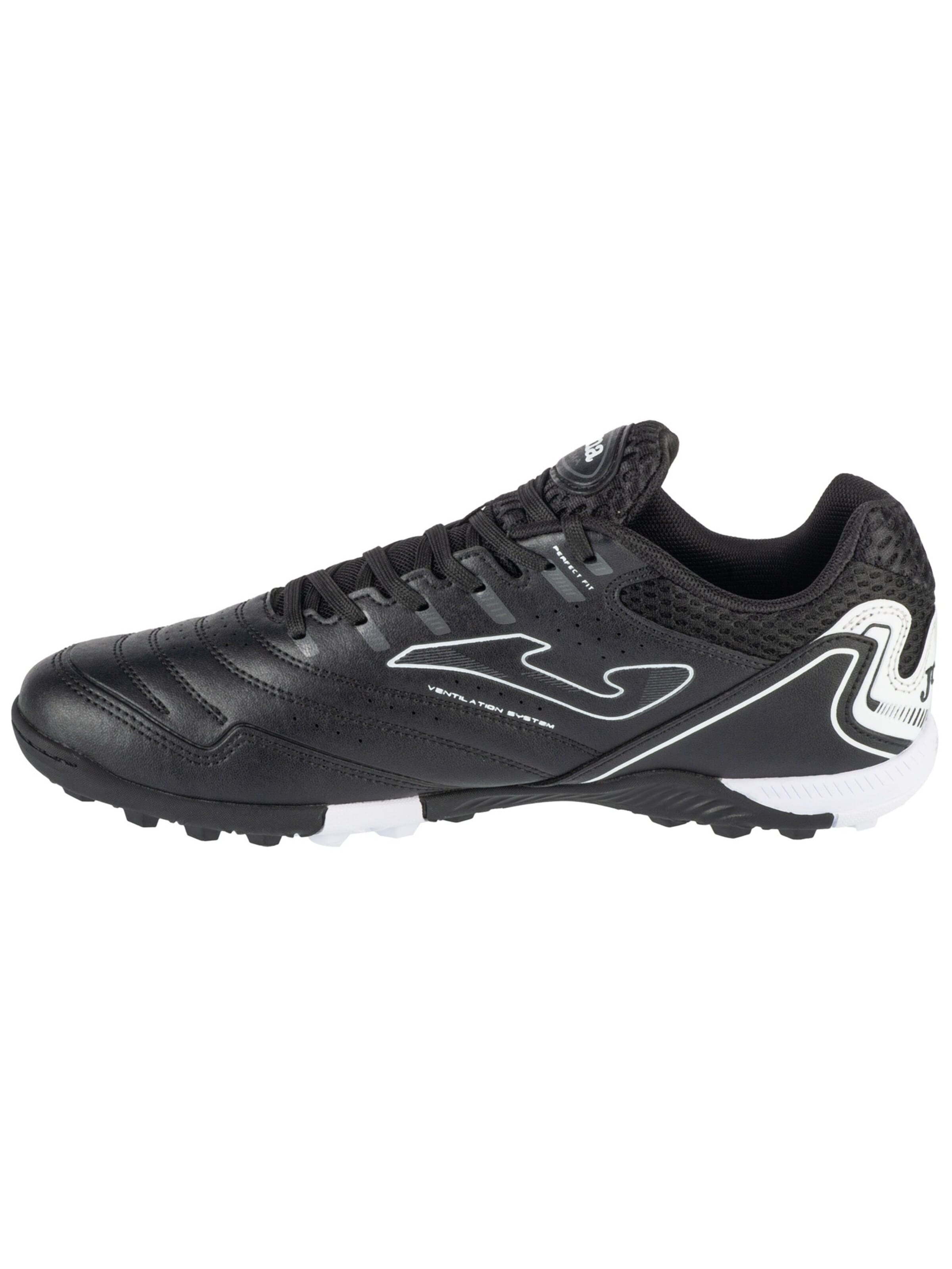 JOMA Soccer shoe 'Joma Maxima 25 MAXS TF' in Black: front