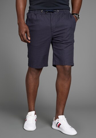 DELMAO Regular Shorts in Blau: Vorderseite