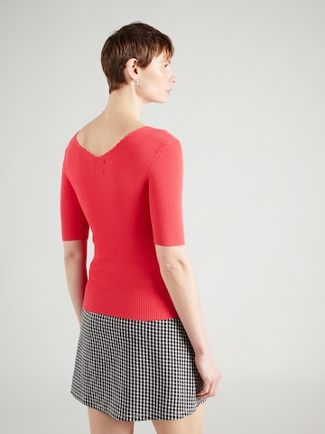 Pull-over 'AYELET' NÜMPH en rouge