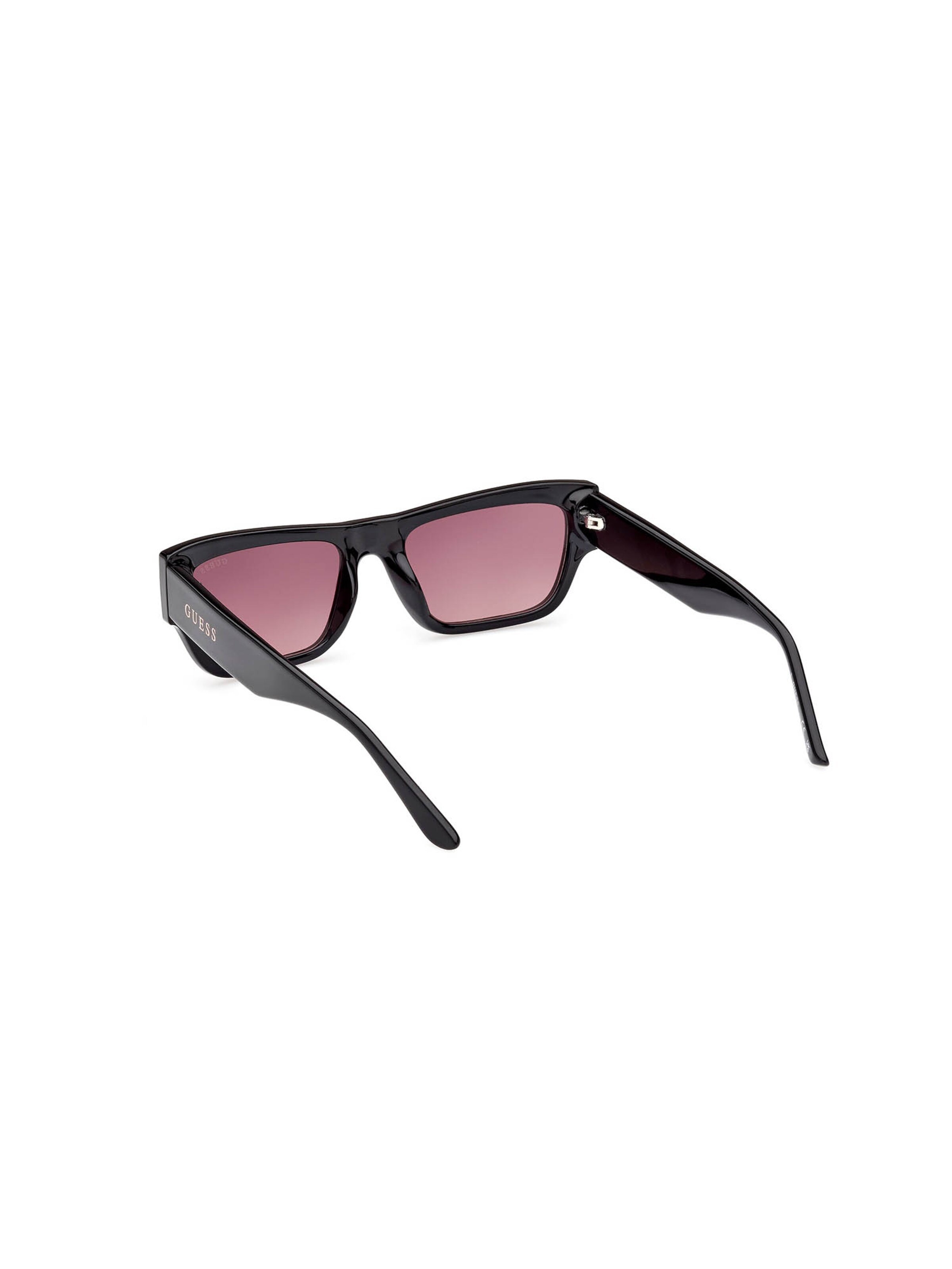 GUESS Sonnenbrille in Schwarz