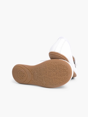 Pisamonas Ballet Flats in White