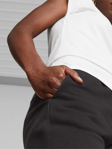 regular Pantaloni sportivi 'Puma Logo Printed Elastic Waist Active Joggers' di PUMA in nero