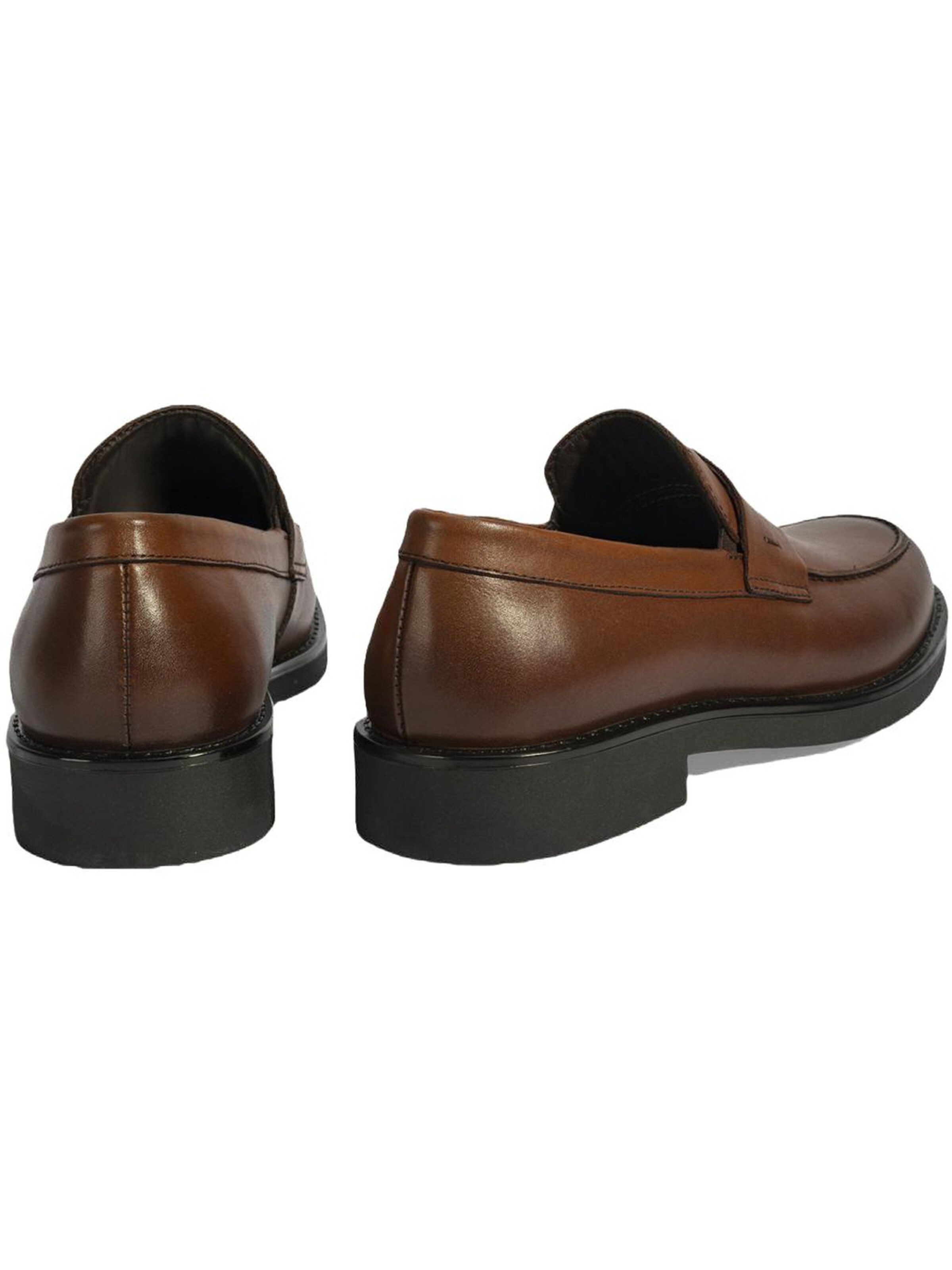 Desa Moccasins in Brown