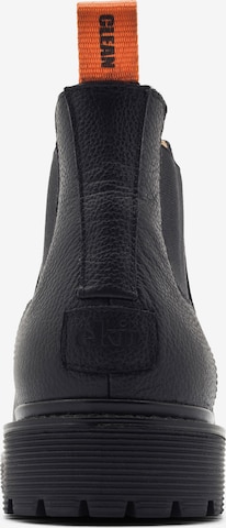 EKN Footwear Chelsea Boots in Black