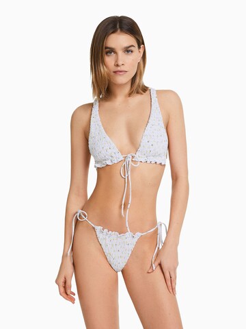 Bas de bikini Bershka en blanc : devant