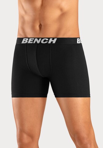 BENCH Boxershorts in Schwarz