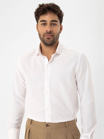 Dandalo Regular fit Button Up Shirt in Pink: front