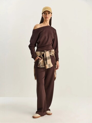 Bianco Lucci - Roupa de casa em castanho