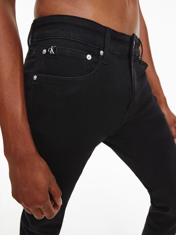 Calvin Klein Jeans - Skinny Calças de ganga em preto